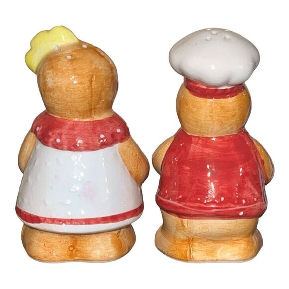 Gingerbread Man/Woman Christmas Ceramic salt and pepper set - Picture 2 of 2